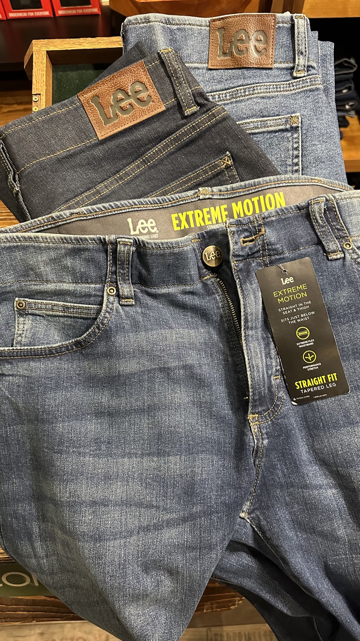 Вельветовые рубашки Wrangler